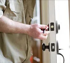 New York Master Locksmith New York, NY 212-918-5488 - 15a-Lock-Change